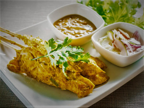 Thaise Kipsaté met Satésaus
