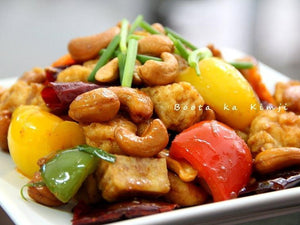 Phad med mamuang kai - Thais gebakken kip, cashewnoten en groenten