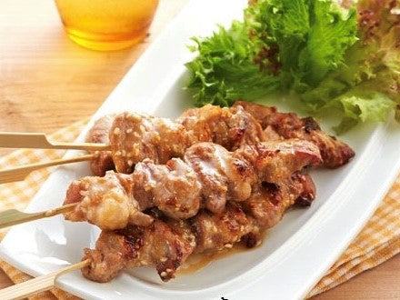 Moe ping - 4 stuks Thais gegrilde varkenspies met bijgerecht naar keuze